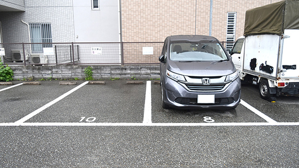 おひさま薬局　三反田店の駐車場