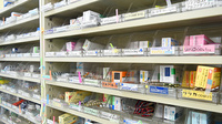 仙境堂薬局の薬棚