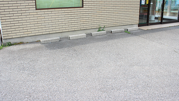 コトブキ薬局の駐車場