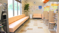 キョーワ薬局　四日市店の待合スペース