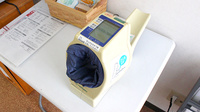 キョーワ薬局金山店の血圧計