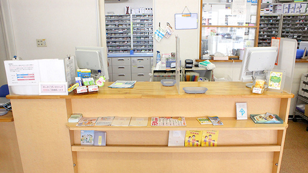 キョーワ薬局金山店の受付/カウンター