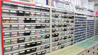 キョーワ薬局原店の薬棚