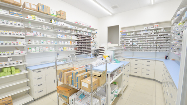 スギ薬局　牛久保店の調剤室