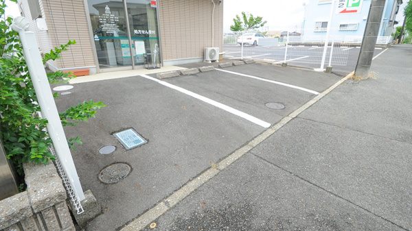 ハロー薬局　豊田店の駐車場