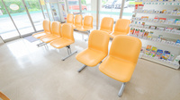 ハロー薬局　豊田竜神店の待合スペース