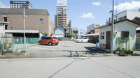 中央調剤薬局の駐車場