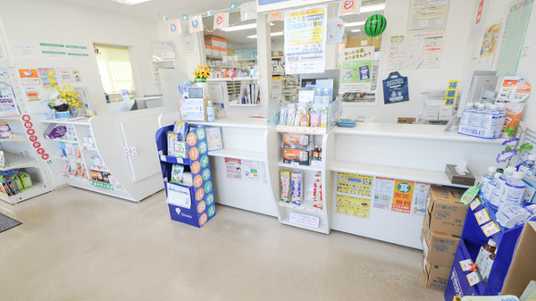 ハロー薬局　岡崎店の受付/カウンター