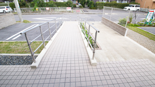 ハロー薬局　今伊勢店のバリアフリー設備