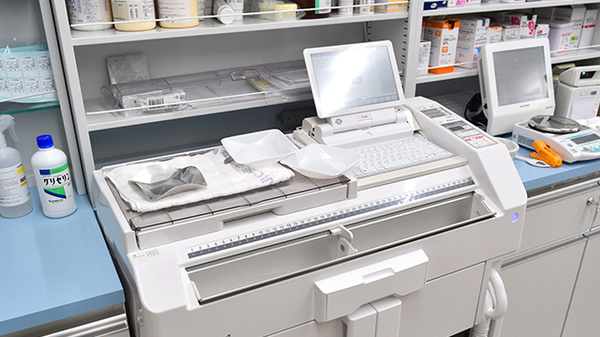 セイムスさいたま上大久保薬局の調剤器具