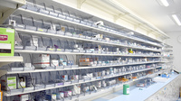 大信薬局　龍徳店の薬棚