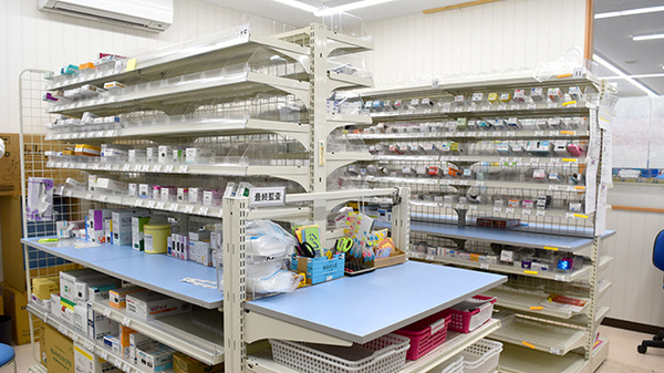 セイムス津垂水薬局の調剤室