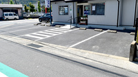有限会社　まつばら薬局西唐津店の駐車場