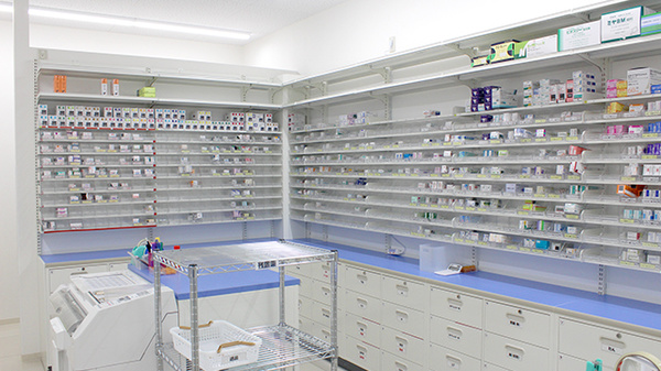 スギ薬局　大宮本郷町店の調剤室