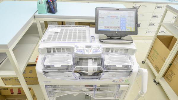 スギ薬局　ひょうたん山店の調剤器具