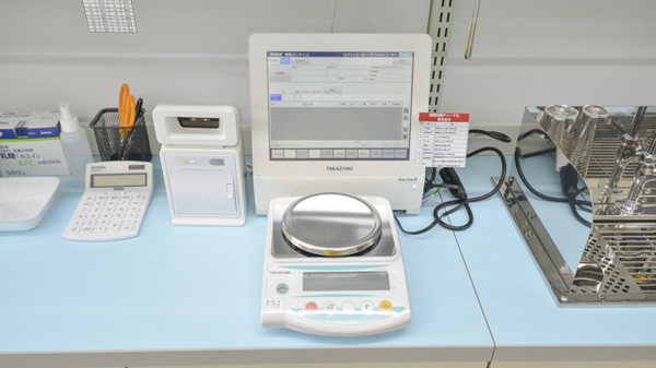 スギ薬局　ひょうたん山店の調剤器具