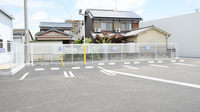 スギ薬局　宝殿店の駐車場