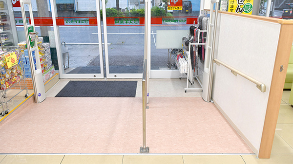 スギ薬局　川崎藤崎店のバリアフリー設備