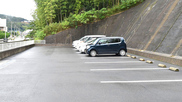 エール薬局　医大前店の駐車場