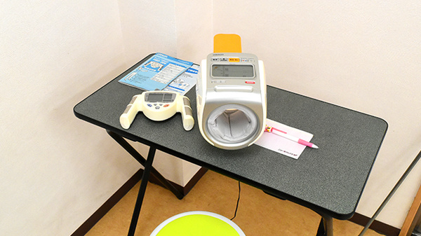 エール薬局　たかおか店の血圧計