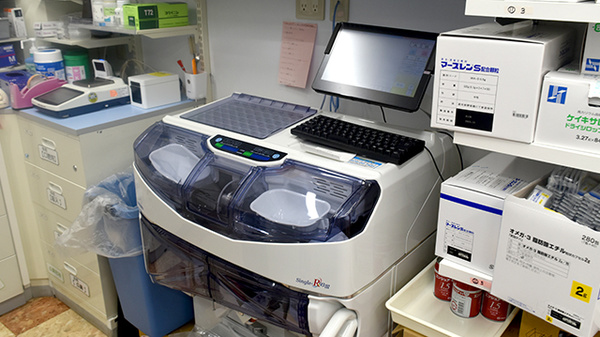 大賀薬局　長田沖大前店の調剤器具
