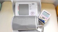つばさ薬局の血圧計