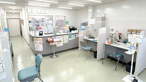 みやこ薬局　薬大前店の受付/カウンター