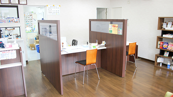 つくし薬局　堀野店の受付/カウンター