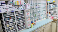 つくし薬局　下の橋店の薬棚