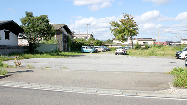 つくし薬局　東舘店の駐車場
