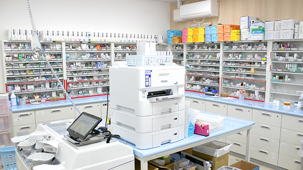 つくし薬局　遠野病院前店の調剤室