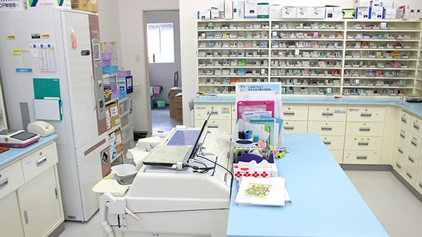 つくし薬局　千厩店の調剤室