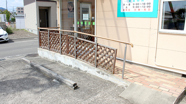 つくし薬局　福室店のバリアフリー設備