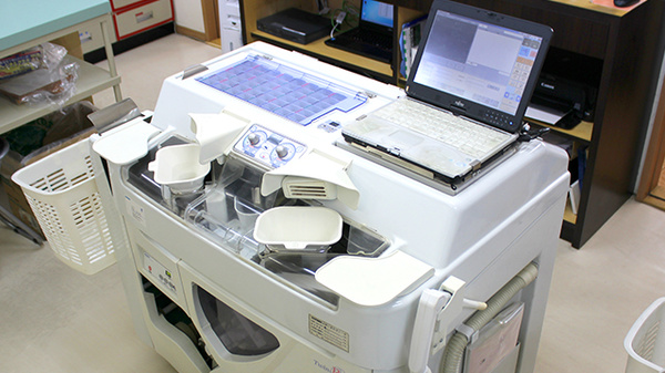 つくし薬局　福室店の調剤器具