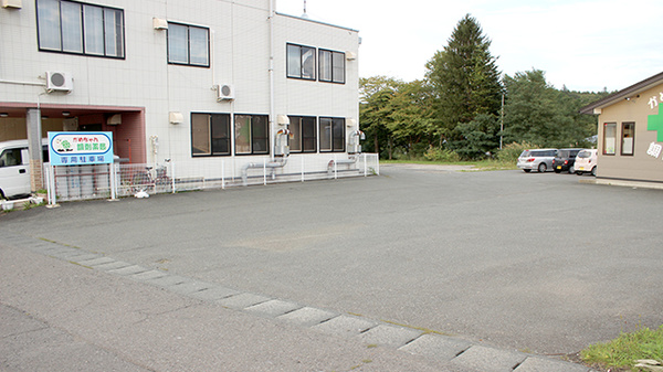 かめちゃん調剤薬局の駐車場
