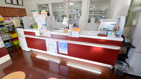 そうごう薬局 宝塚小浜店の受付/カウンター