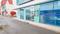 そうごう薬局　札幌平岸店の入口