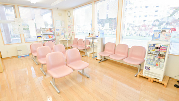 そうごう薬局　函館駒場店の待合スペース