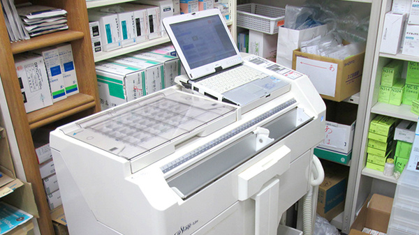 ヤマグチ薬局　恵比寿駅前店の調剤器具