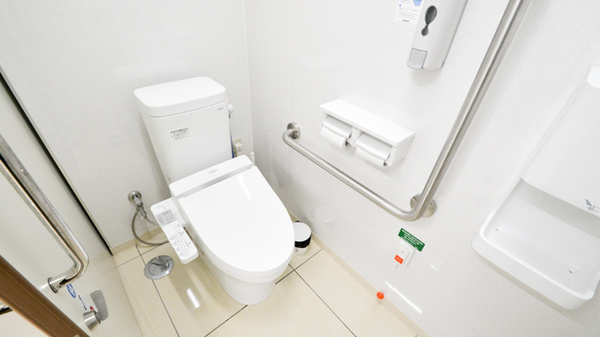 スギ薬局　西春店のお手洗い