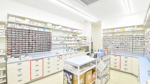 スギ薬局　近江八幡北店の調剤室
