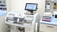 大手薬局　花園店の調剤器具