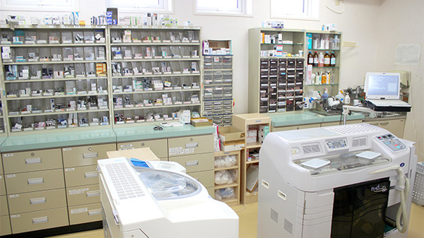 有限会社至誠堂薬局の調剤室