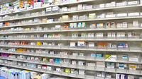 杏林堂薬局　有玉南町店の薬棚