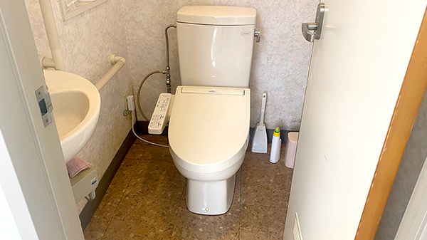 七里薬局のお手洗い