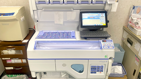 七里薬局の調剤器具