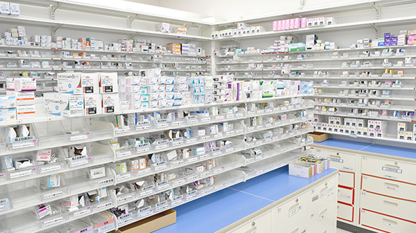 スギ薬局　フレスポ桶川店の調剤室