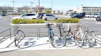 スギ薬局　フレスポ桶川店の駐輪場