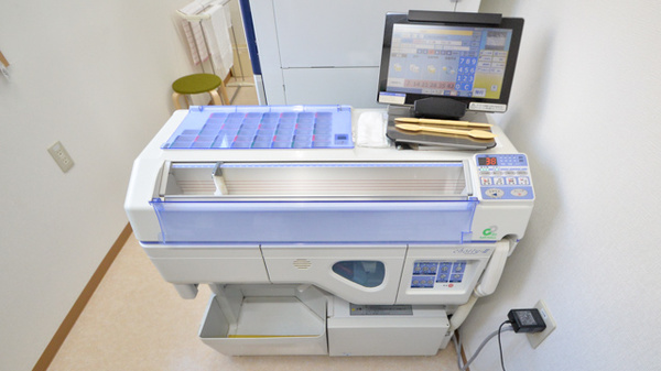 エムケイ薬局　つなん店の調剤器具