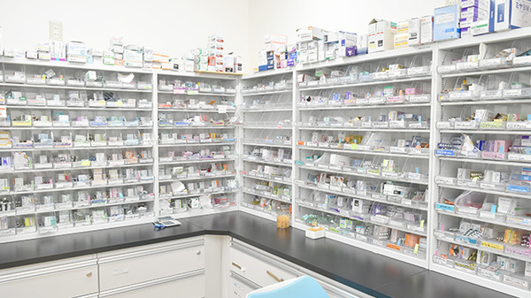 乙訓調剤薬局神足店の看板